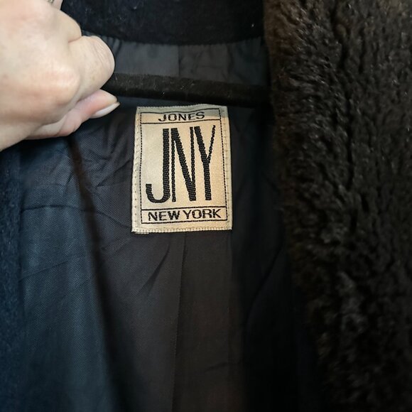 Vintage Jones New York Long Coat w/ Plush Faux Fur Collar | Classic Luxury Outer - Picture 2 of 7